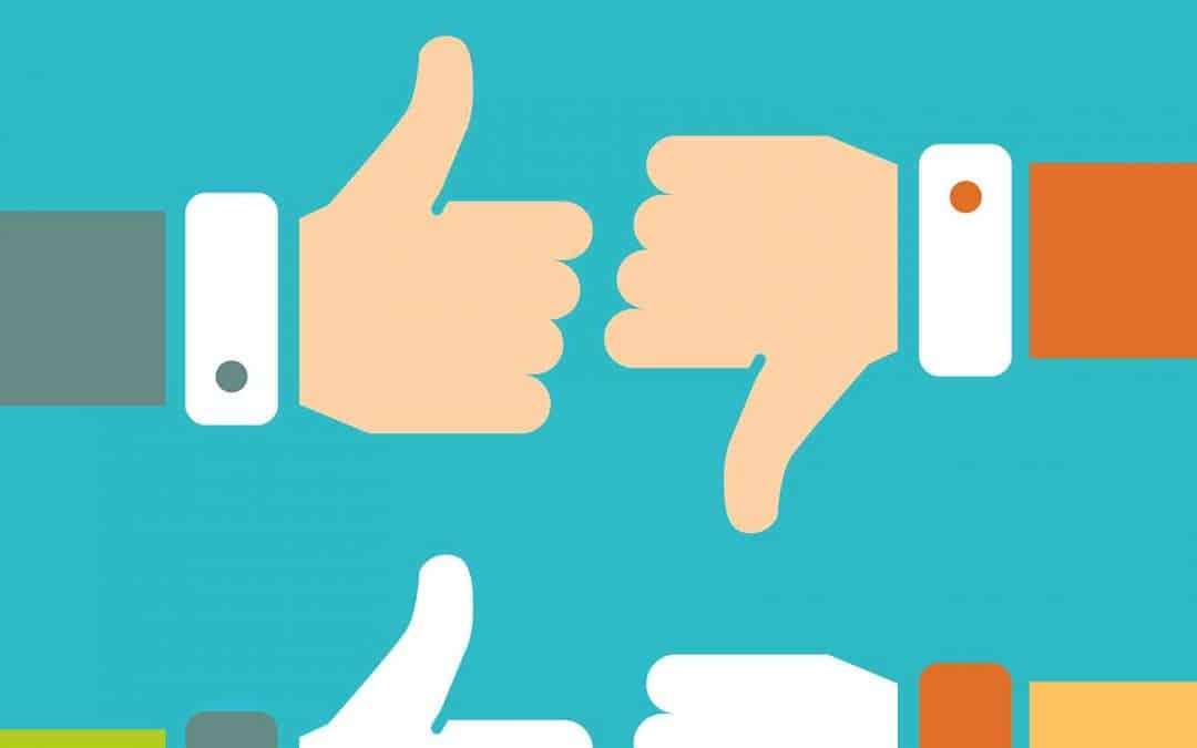 illustration of thumbs up and thumbs down